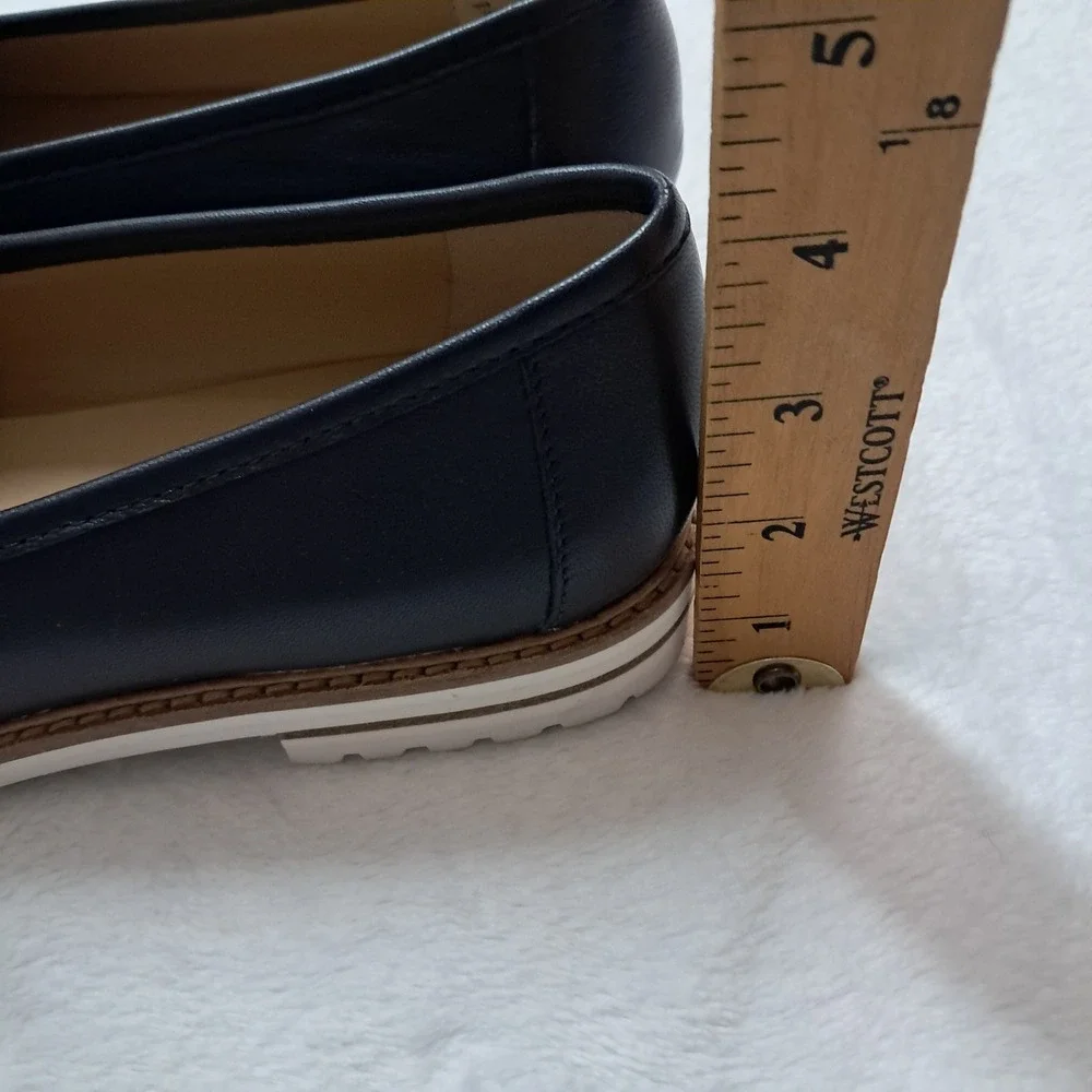New Talbots Laura Chain Loafers Womens 8M Indigo‎ Blue Leather Slip On Preppy